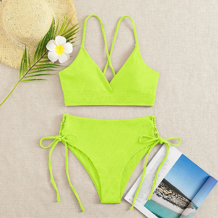 Damen Bikini-Set mit verstellbaren Trägern und raffinierten Schnürdetails