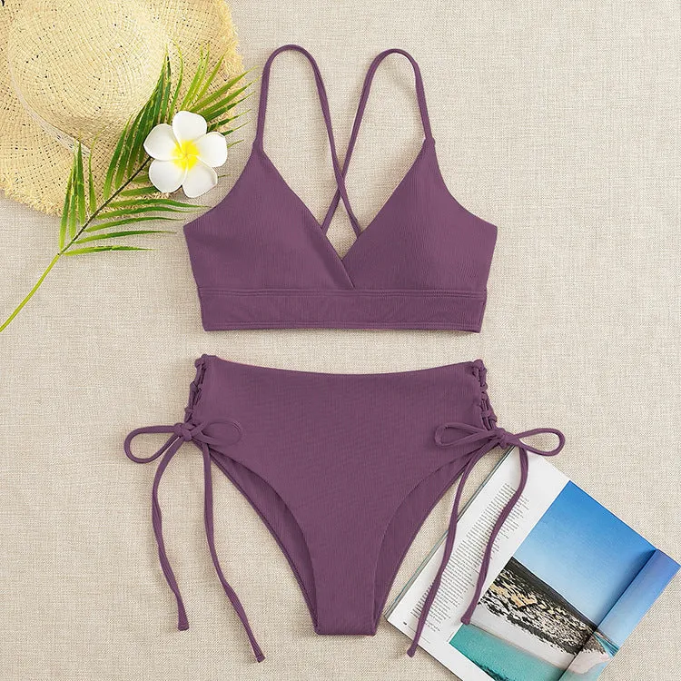 Damen Bikini-Set mit verstellbaren Trägern und raffinierten Schnürdetails