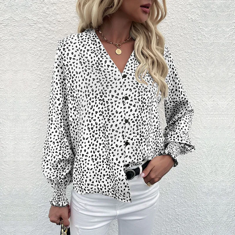 Damen Bluse mit modernem Punktedesign und elastischen Ärmeln