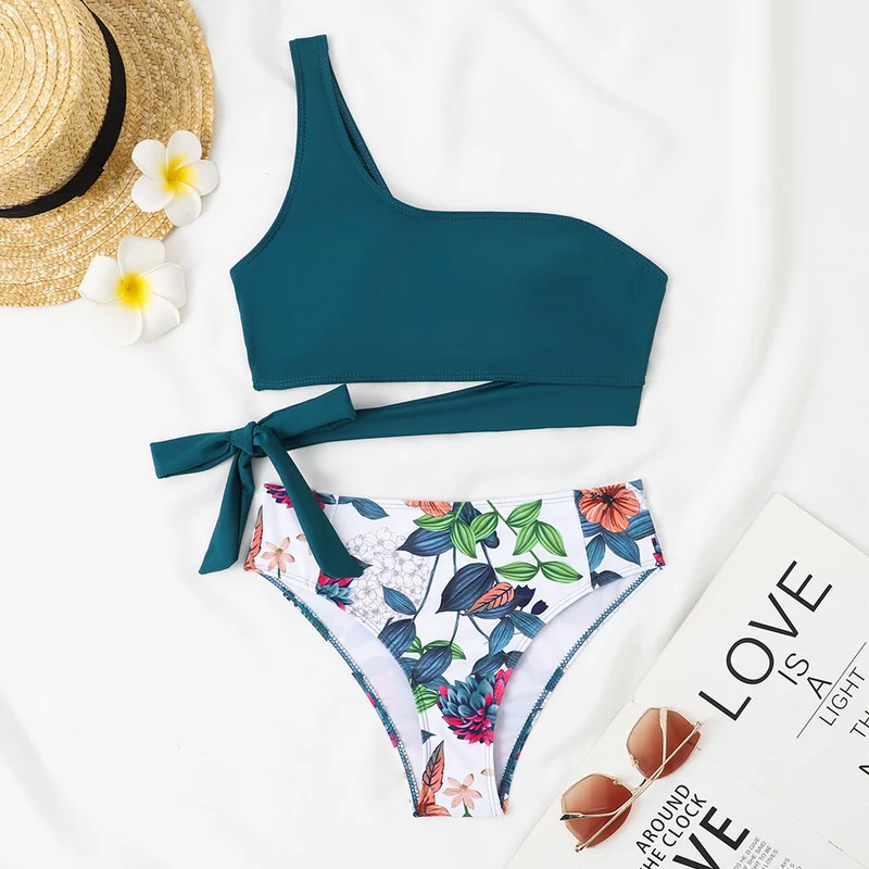 Damen Asymmetrischer Bikini mit verstellbarem Bindegurt