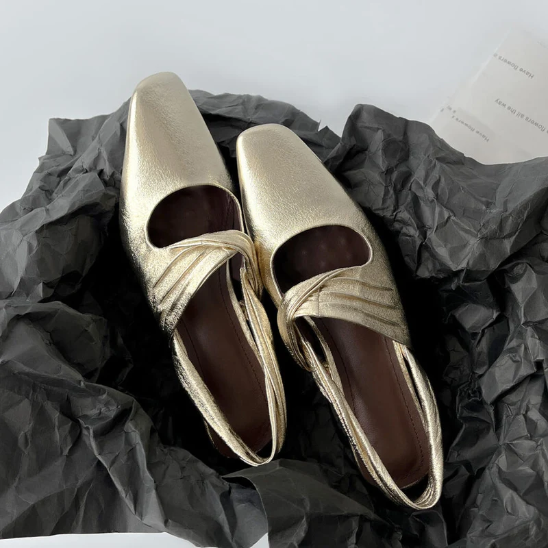 Damen Elegante spitze Pumps mit feinem Riemendesign Nord Taschen