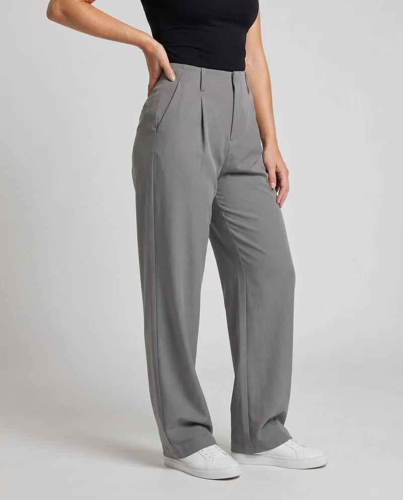 Damen weite Hochbundhose mit eleganten Falten