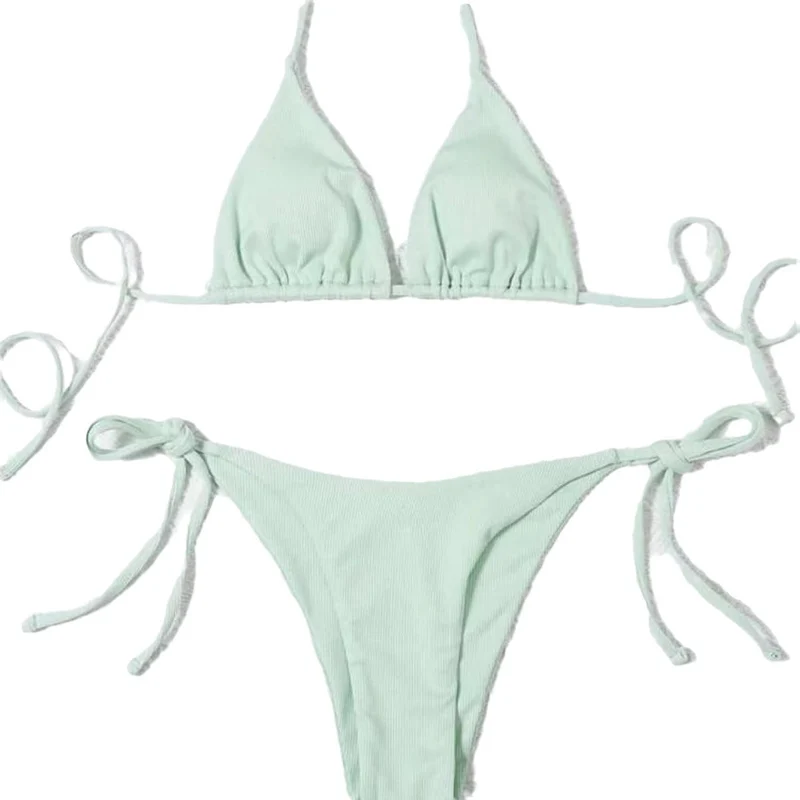 Damen Triangel-Bikini mit verstellbaren Bändern und raffinierten Schnürdetails