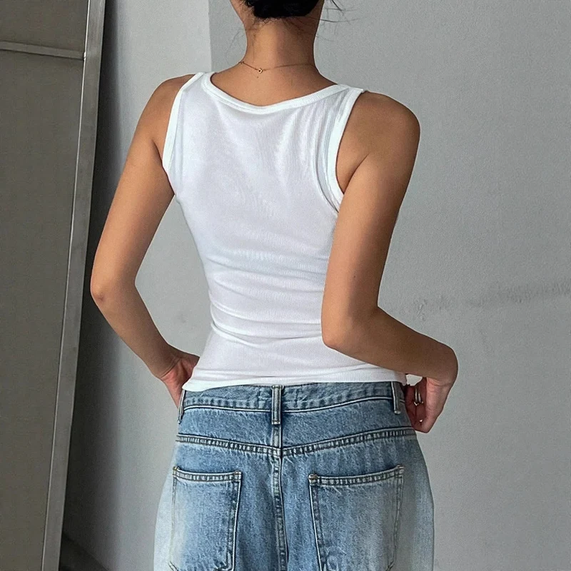 Damen Tanktop mit modernem Quadrat-Ausschnitt und fein geripptem Material