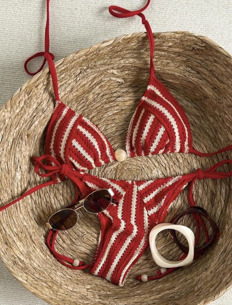 Damen Handgehäkelter Bikini mit maritimem Streifenmuster