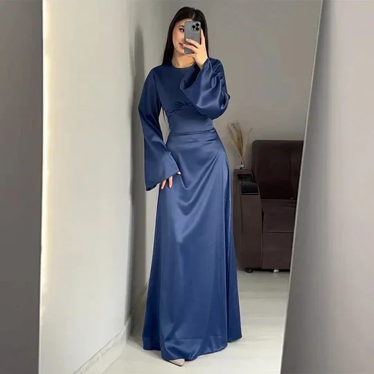 Lange Frauenkleider Aus Satin Stil