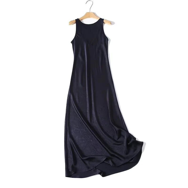 Damen Langes Seidenkleid mit elegantem Rückenausschnitt