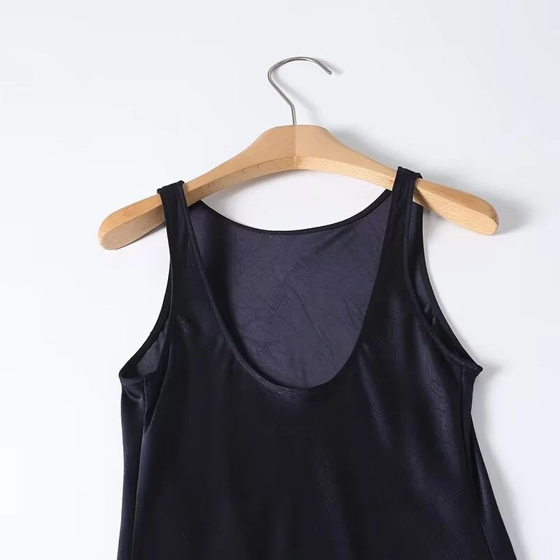 Damen Langes Seidenkleid mit elegantem Rückenausschnitt