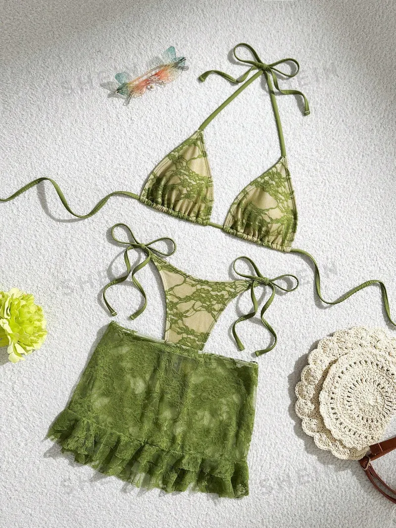 Damen Spitzen-Bikini mit floralem Design und fließendem Rock