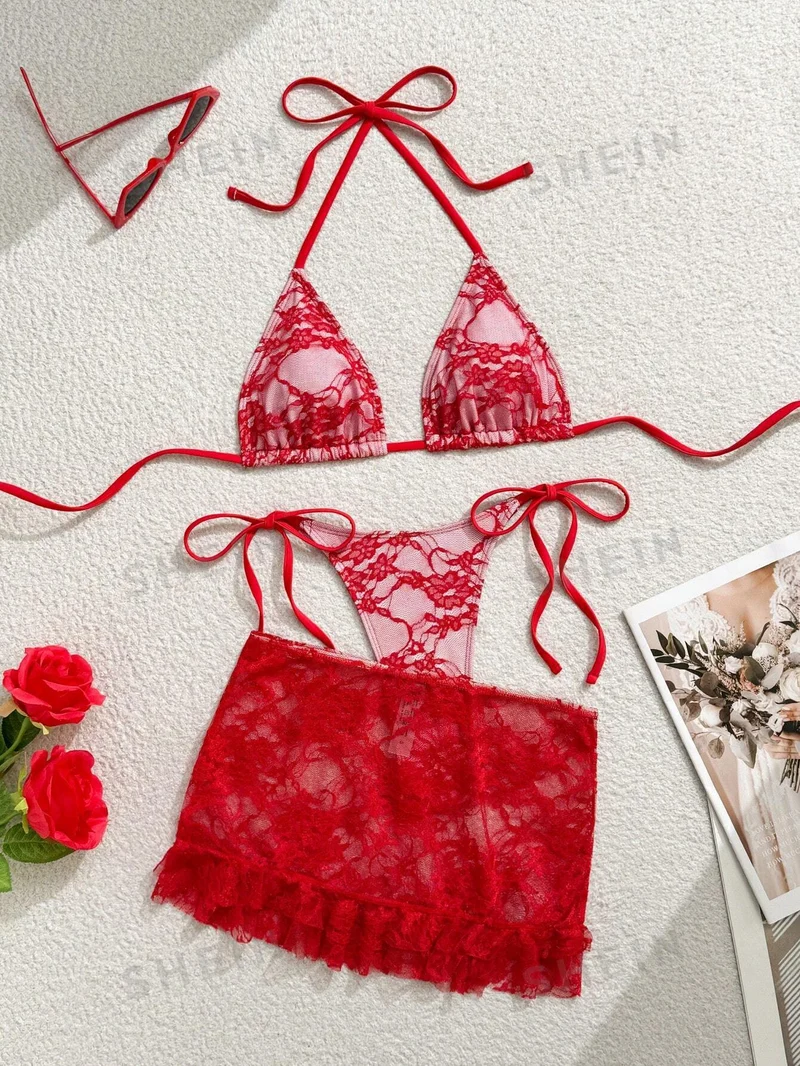 Damen Spitzen-Bikini mit floralem Design und fließendem Rock