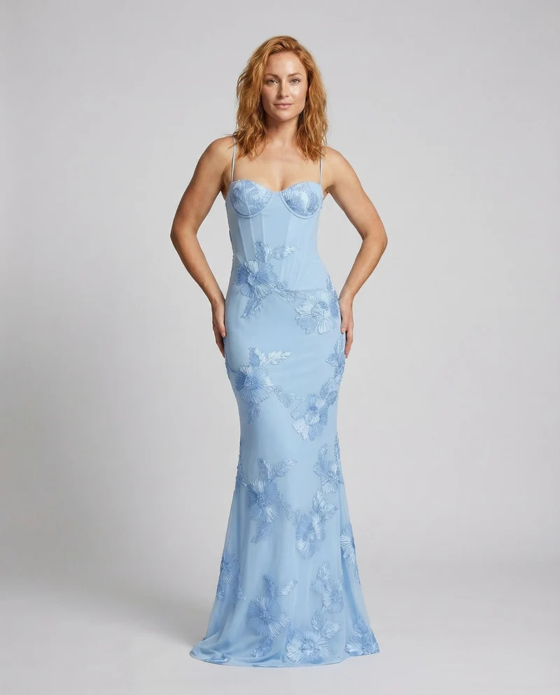 Damen nan figurbetontes Meerjungfrauen-Abendkleid mit Bügel‑Corsage, Spaghettiträgern und floraler dreidimensionaler Stickerei