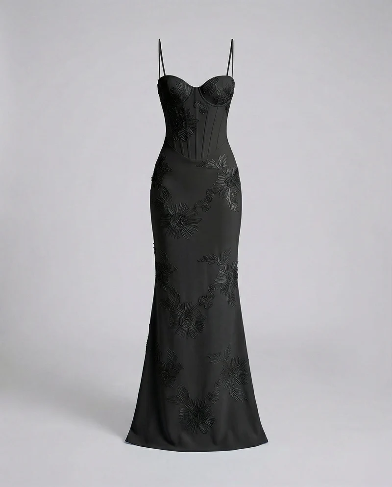 Damen nan figurbetontes Meerjungfrauen-Abendkleid mit Bügel‑Corsage, Spaghettiträgern und floraler dreidimensionaler Stickerei