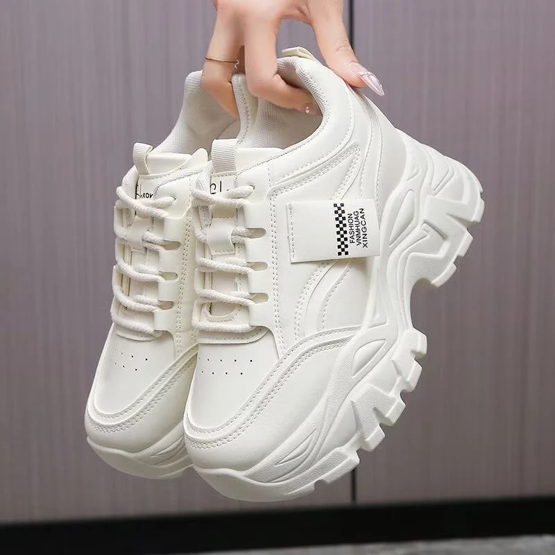 Damen Sportliche Chunky Sneakers mit innovativen Dämpfungselementen und rutschfester Sohle