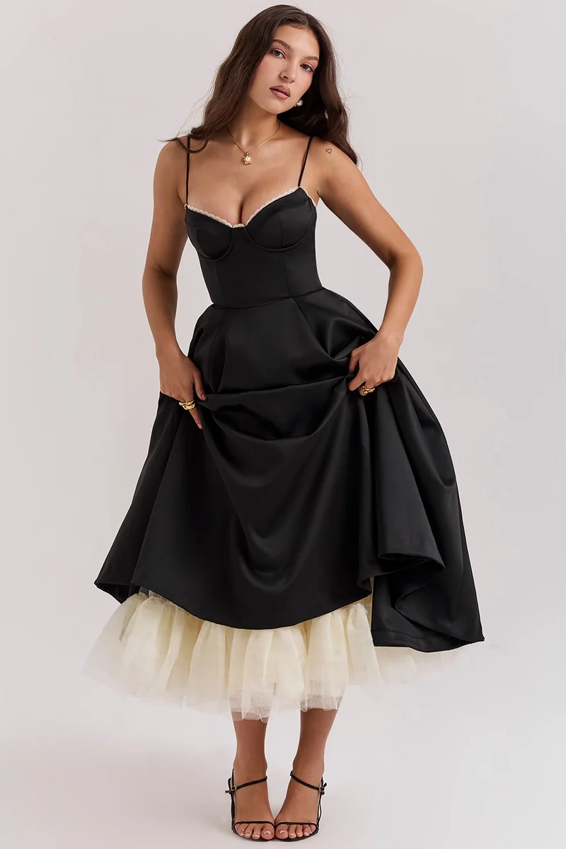 Luxuriös Ausgestellte Kleid mit Spaghettiträgern für Frauen Hochzeit, Braut und Fest Kasana