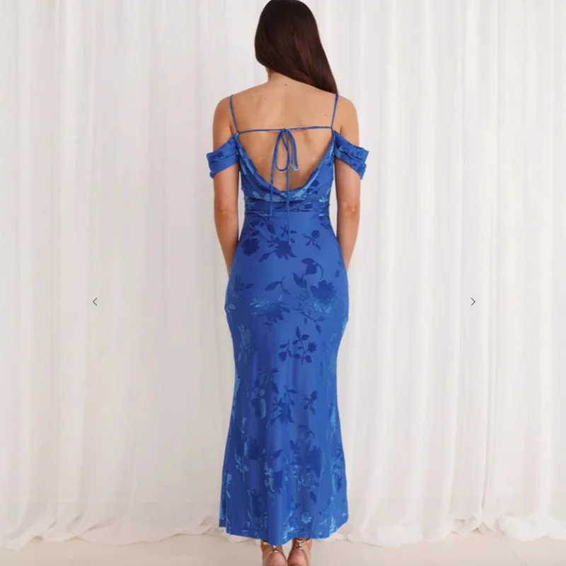 Damen Etuikleid mit romantischen Schulterträgern und floralem Design