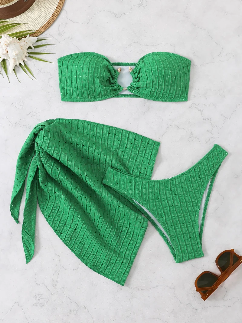 Damen Bandeau-Bikini-Set mit raffiniertem Wickelrock und stilvollen Details