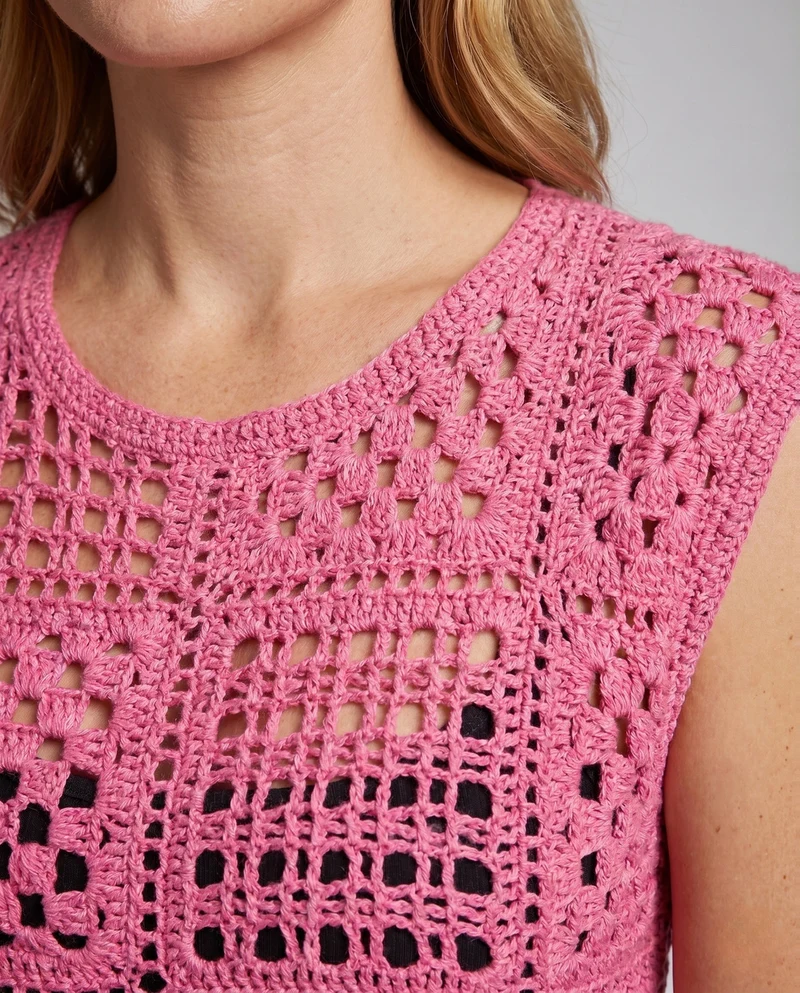 Damen luftiges gehäkeltes Oberteil mit modernem Design