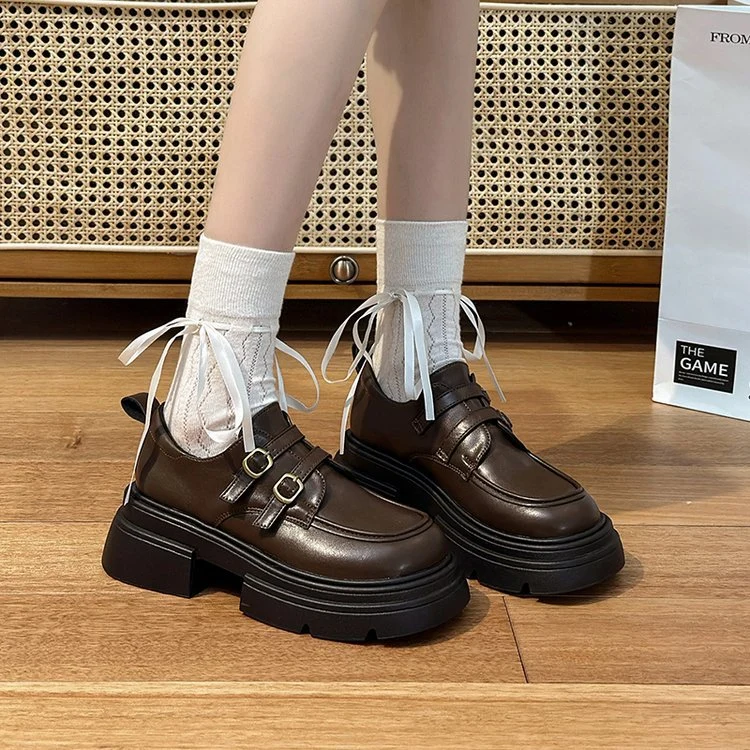 Damen modische Schnürschuhe mit eleganten Schnallen und robustem Plateau