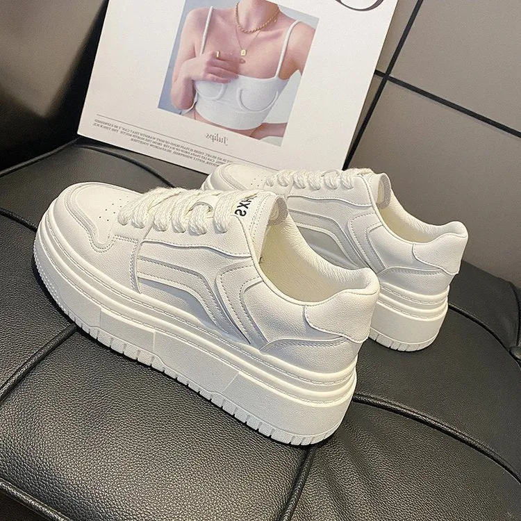 Damen Plateau-Sneaker mit stylischem Kontrastdetails und komfortabler Dämpfung