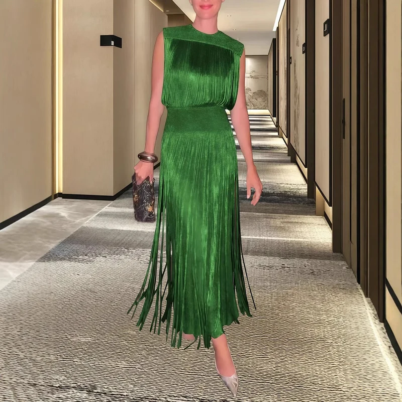 Damen Elegantes Abendkleid mit schwingendem Saum