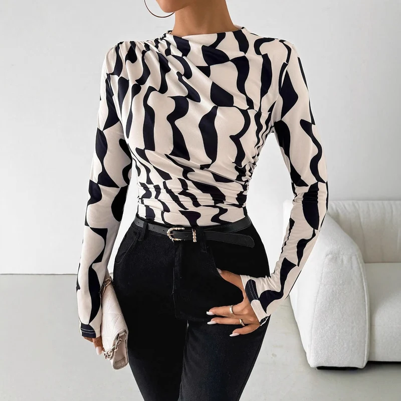 Damen nan tailliertes Langarmshirt mit seitlicher Raffung und Wasserfallausschnitt