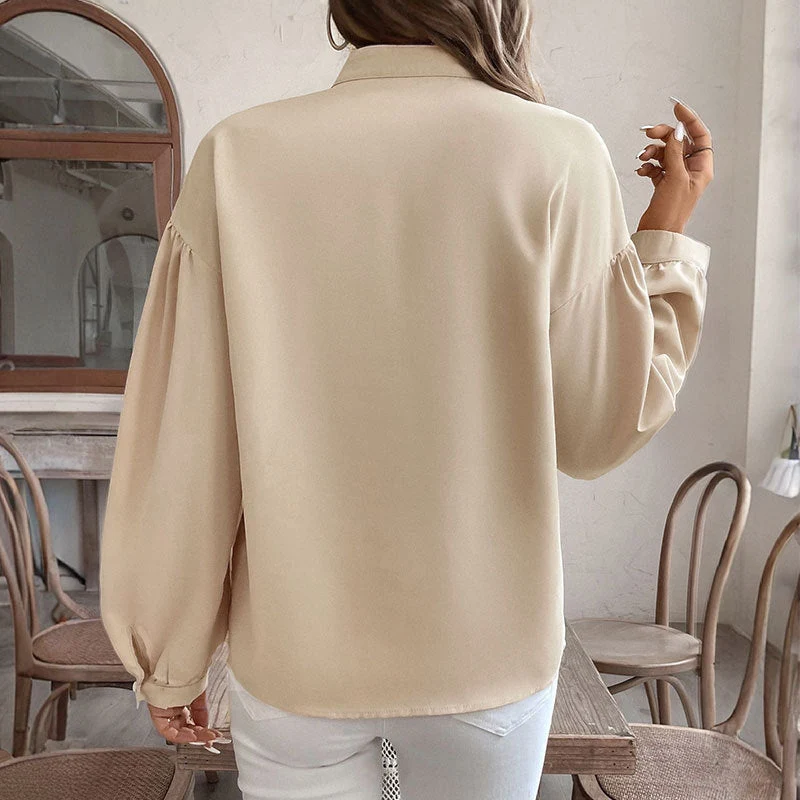 Damen Bluse mit Elegantem Besticktem Ausschnitt