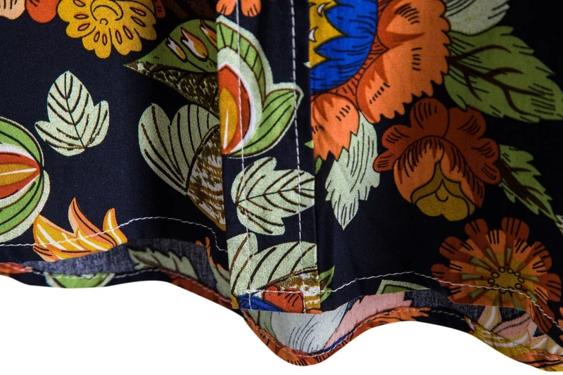 Damen Kurzarmhemd mit leichtem Blumenmuster und lässigem Schnitt Nord Taschen