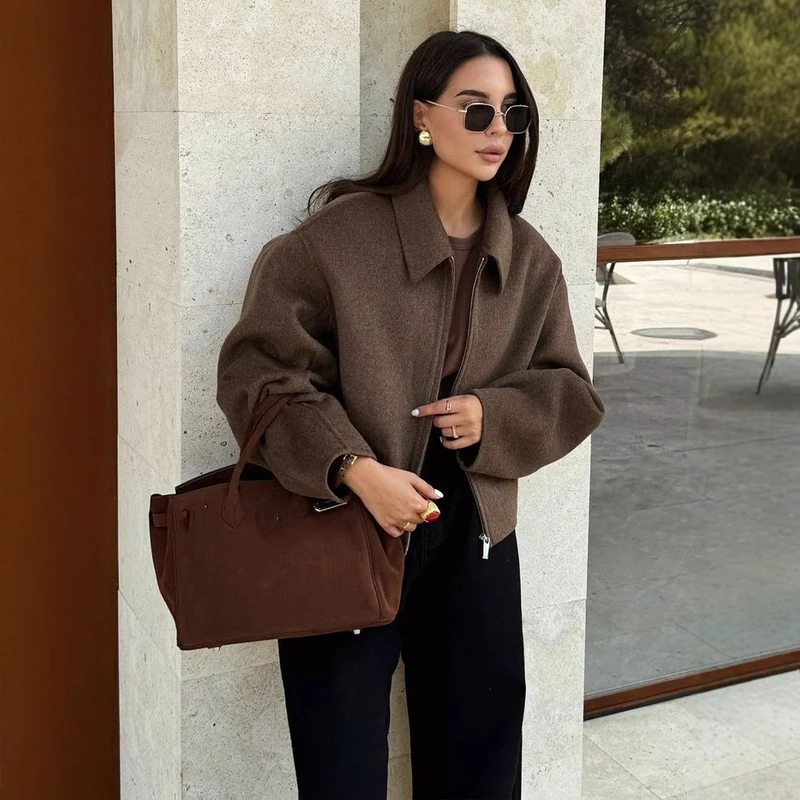 Damen Kapuzenjacke im Vintage-Stil mit oversized Schnitt und Reißverschluss