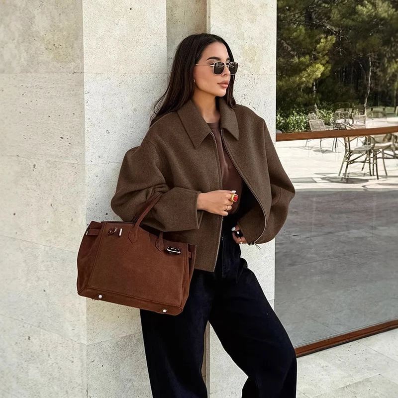 Damen Kapuzenjacke im Vintage-Stil mit oversized Schnitt und Reißverschluss