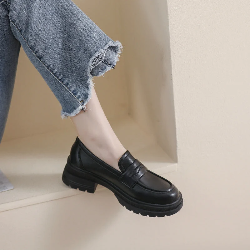 Damen Mokassin-Schuhe mit robustem Plateau und eleganter Schnalle