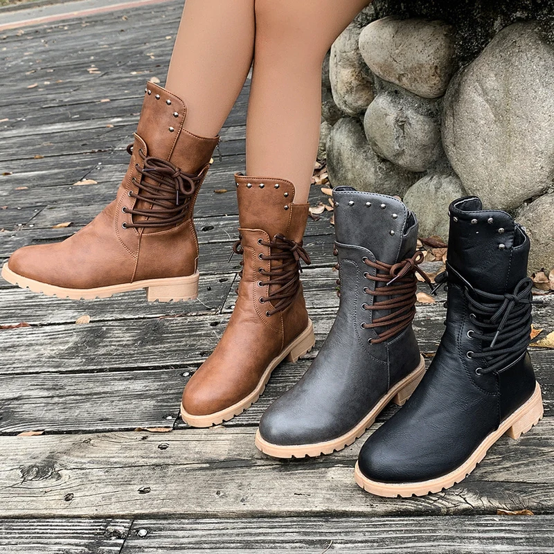 Damen Lederstiefel mit Schnürung und Nieten