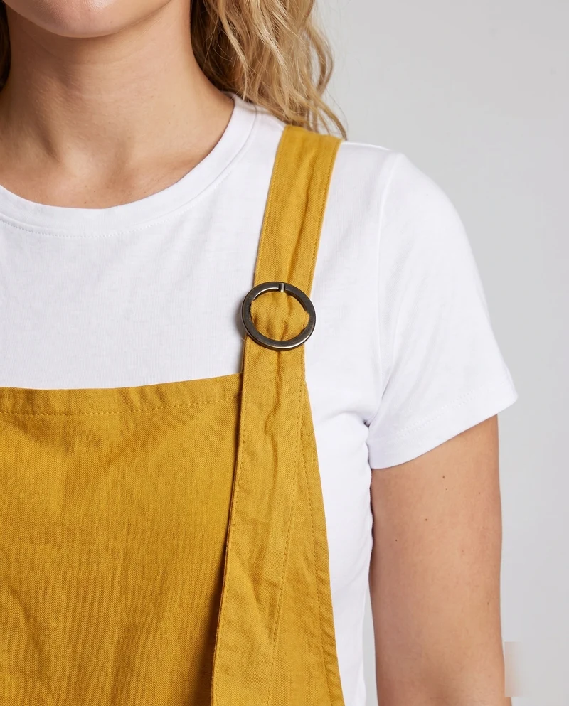 Damen Leinen-Latzkleid mit praktischen Taschen und verstellbaren Trägern