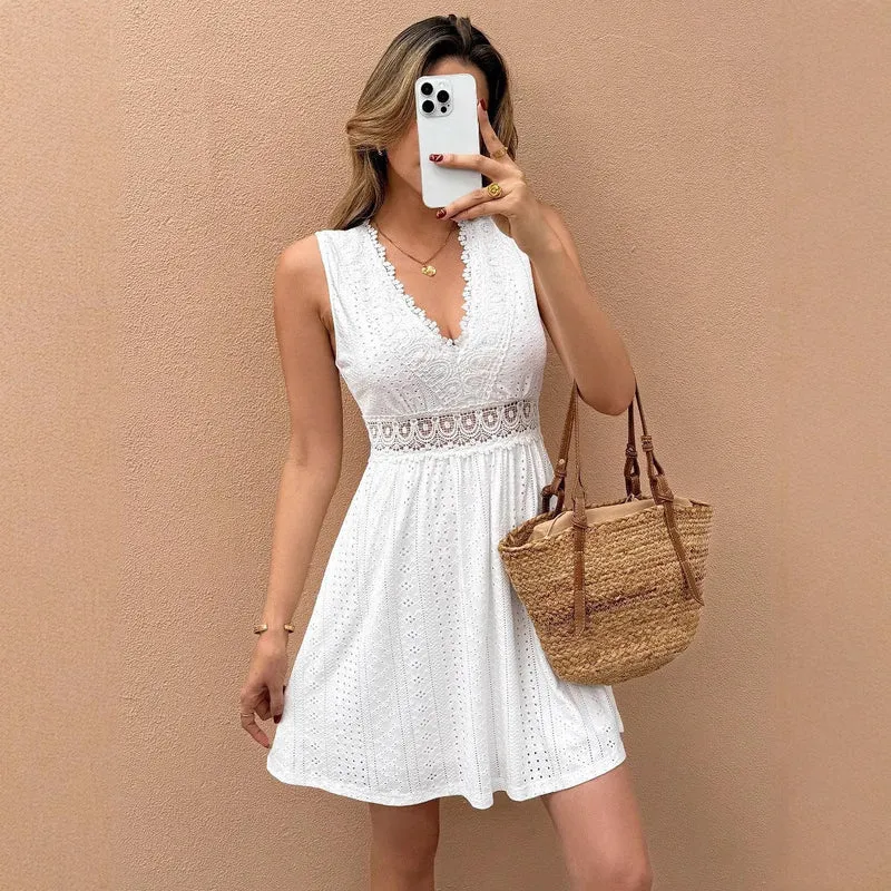 Damen nan Baumwoll-Broderie-Sommerkleid mit V-Ausschnitt und Spitzen-Taillenband Nord Taschen