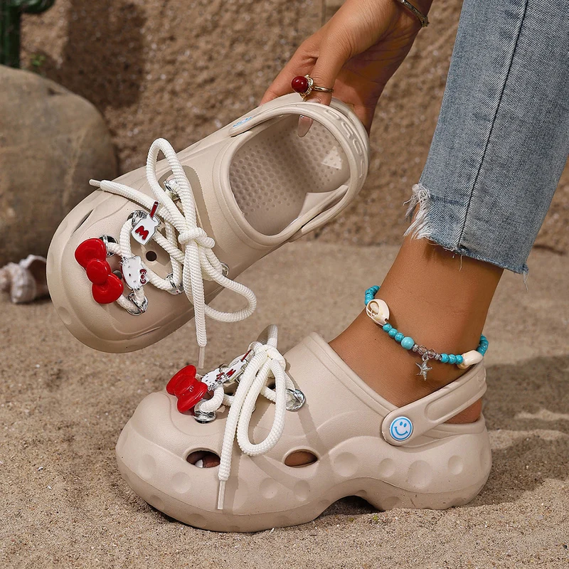 Damen Clogs mit einzigartigen Design-Details und komfortabler Sohle Nord Taschen
