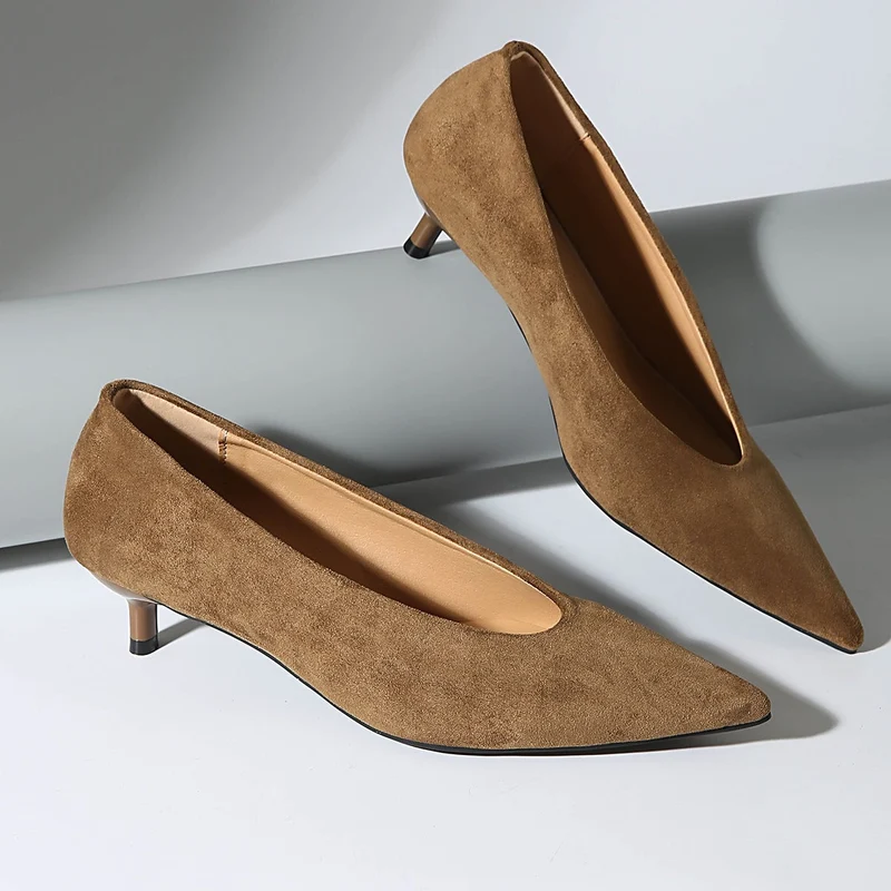 Damen Elegante Pumps aus hochwertigem Veloursleder mit geschmeidiger Form