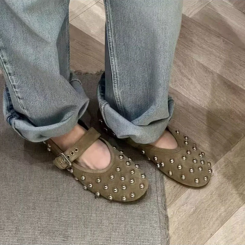 Damen Designerschuhe mit modischen Nietenakzenten Nord Taschen