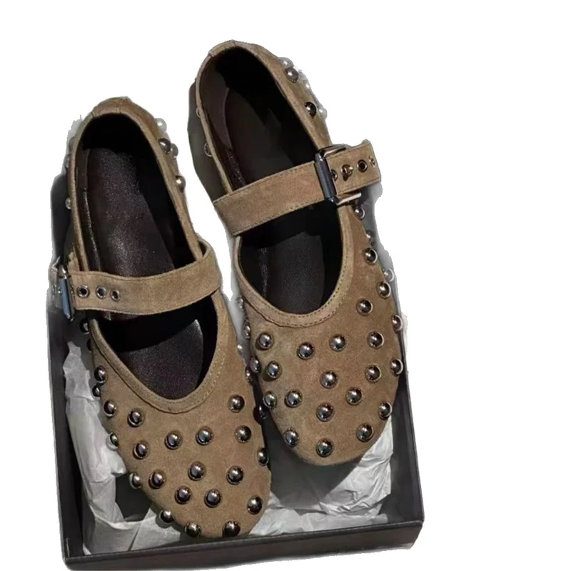 Damen Designerschuhe mit modischen Nietenakzenten Nord Taschen