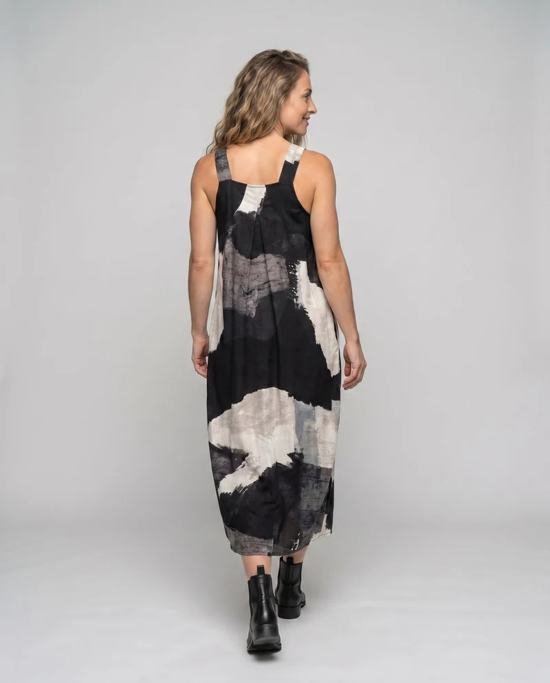 Damen Maxikleid mit stilvollem grafischen Muster und leichtem Stoff