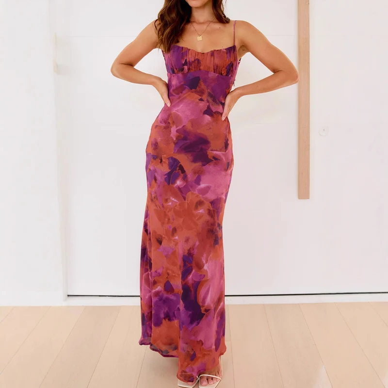 Damen Elegantes Maxikleid mit sanften Farbverlauf und filigranen Spaghettiträgern