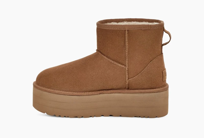 UGG Klassische Mini-Plateaustiefel für Damen – Kastanie