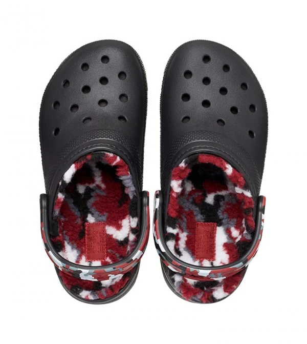 Crocs Klassisch gefütterter Camo-Clog für Kinder – Schwarz