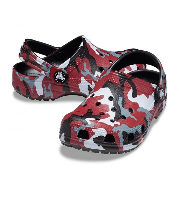 Crocs Klassischer Camo-Clog für Kinder – Schwarz / Rot