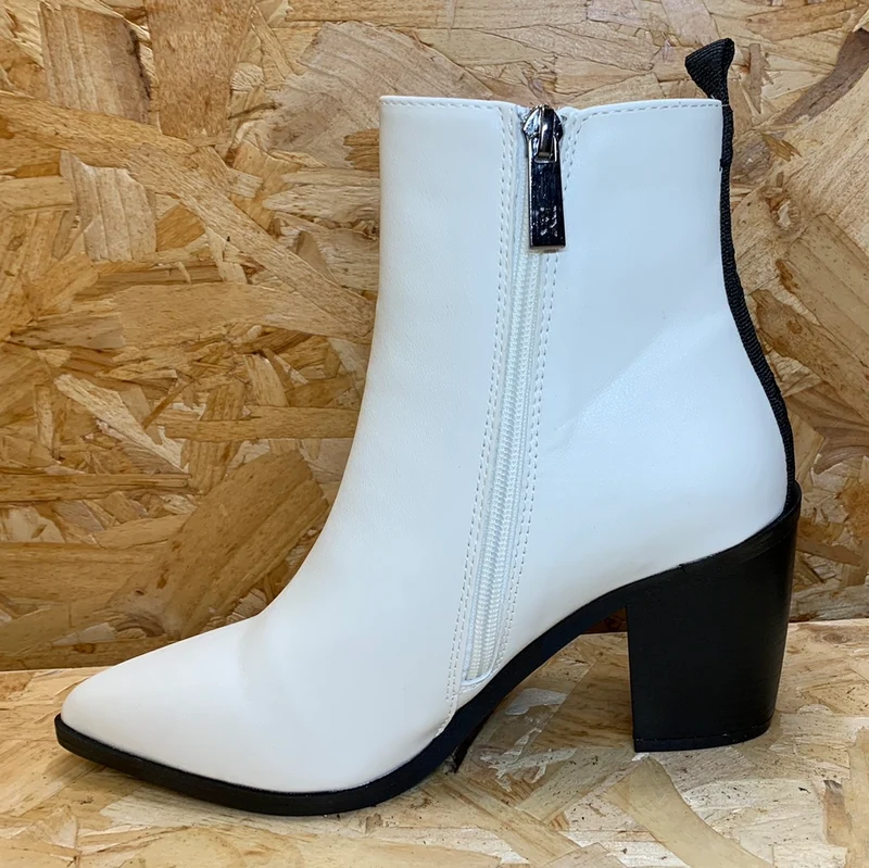 Xti Modische Damen-Stiefeletten – Eis