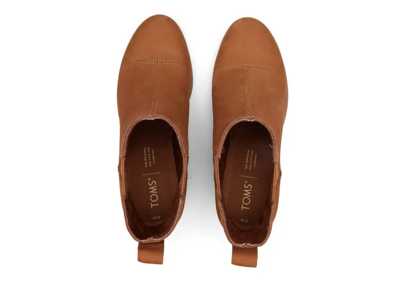 TOMS Everly Damen-Stiefelette aus geöltem Nubukleder – Hellbraun