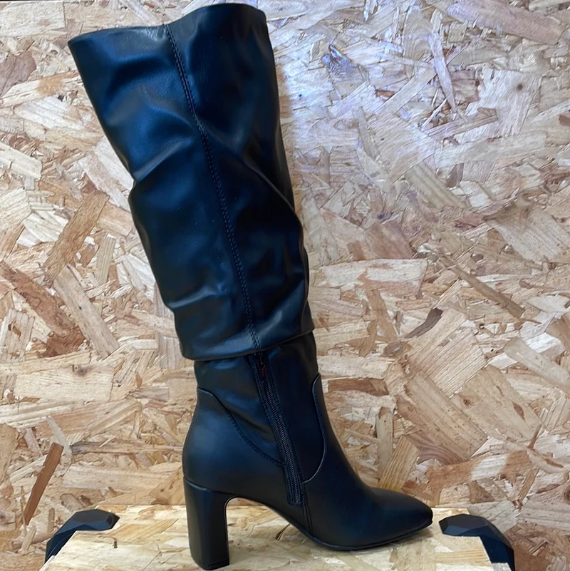 S. Oliver Damen Fashion Tall Boot – Schwarz
