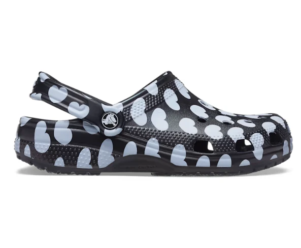 Crocs Unisex-Clog mit klassischem Herz-Print – Schwarz/Weiß