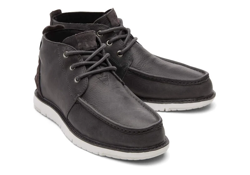 TOMS Wasserdichter Navi Moc Chukka-Lederstiefel für Herren – Rauchgrau
