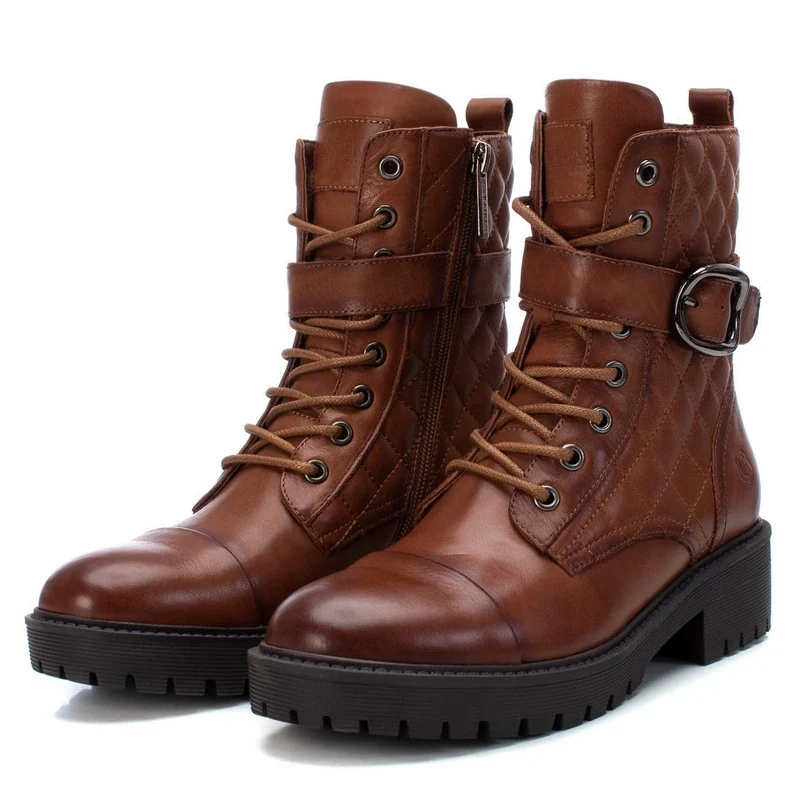 Carmela Modischer Damenstiefel aus gestepptem Leder – Kamel