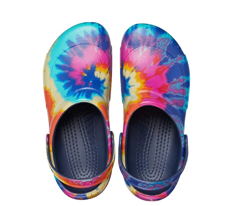 Crocs Unisex Bistro Graphic Clog – Mehrfarbig
