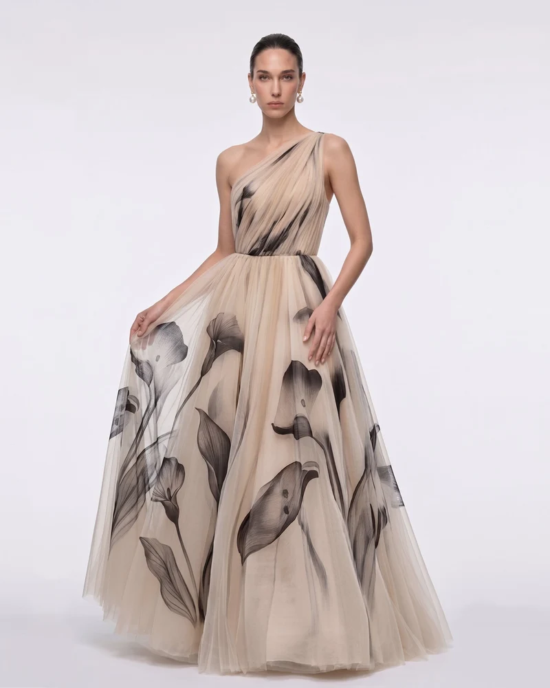 Calla Lilien-Tüll-Ballkleid mit One-Shoulder-Träger - Beige